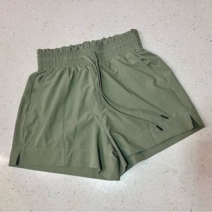 Women’s Abercrombie and Fitch Traveler Shorts Size XS